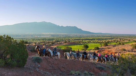 horseback_trail_ride_2.jpg