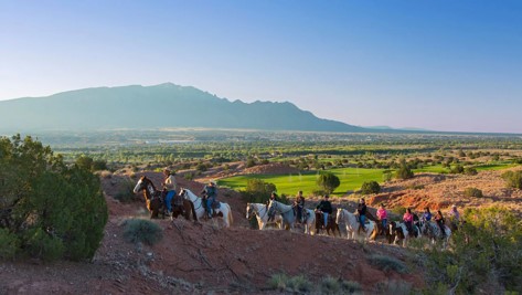 horseback_trail_ride_2.jpg